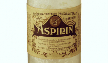Bouteille contenant de l'Aspirin, 1899, archives Bayer