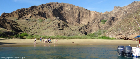 Passage de la zone costale à la zone aride sur l’île San Cristobal