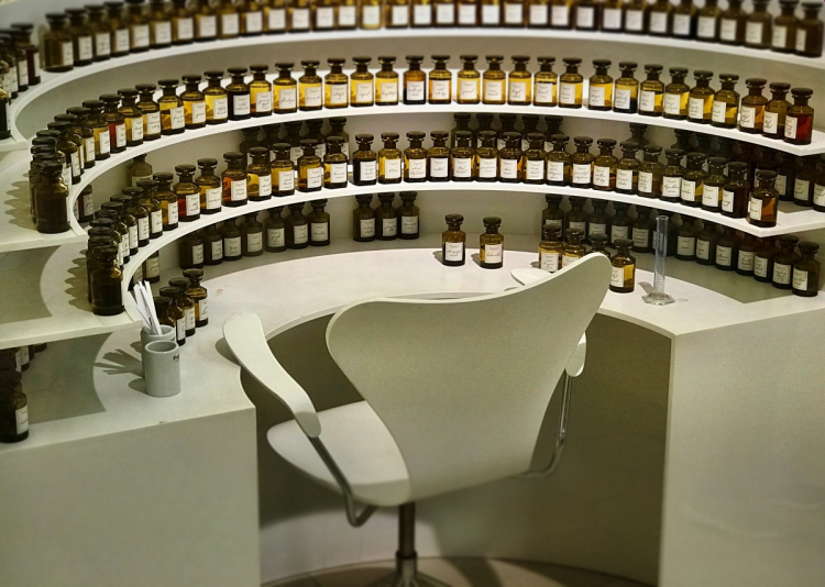 Orgue à parfum
