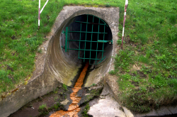 Canal d'eaux d'égout